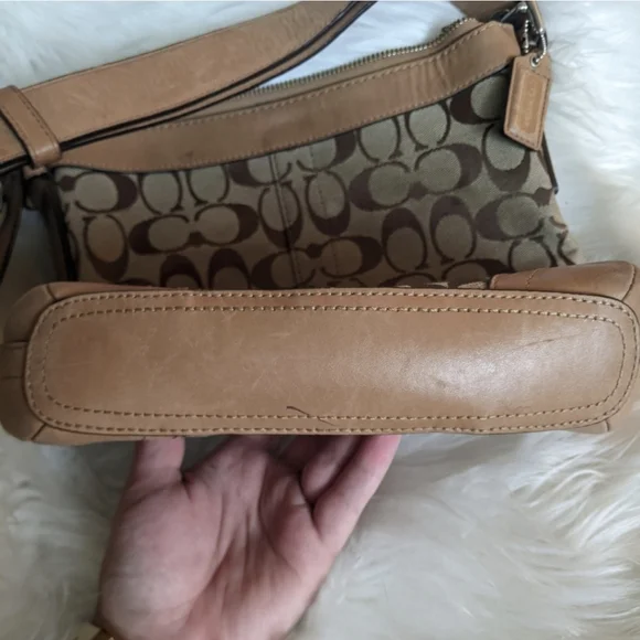 COACH Monogram Logo Handbag Purse 👜 - Picture 3 of 10